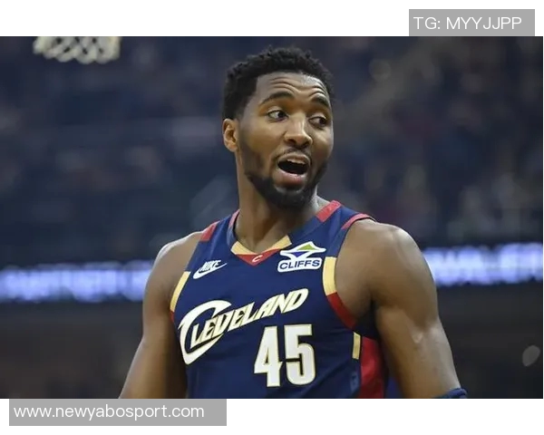 米切尔状态低迷20投仅中6末节发力独得10分难救主